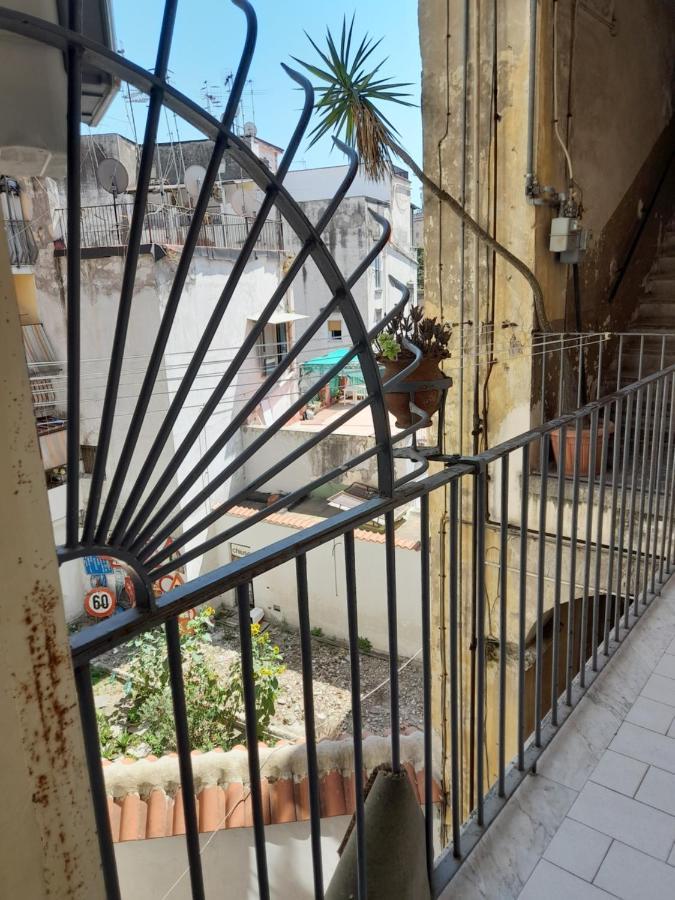 Camera Rarisa Napoli Centro المظهر الخارجي الصورة